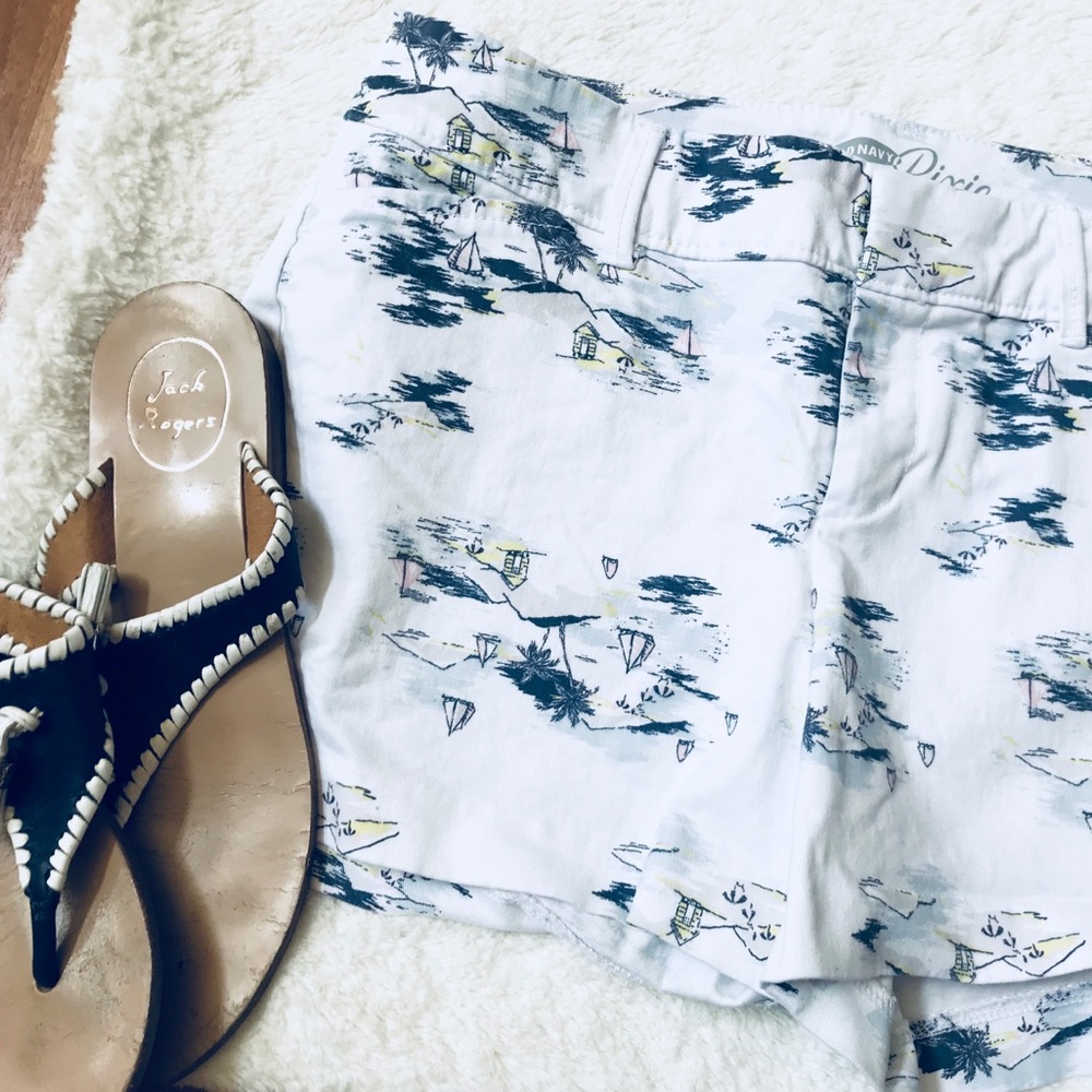 Seaside Print Shorts